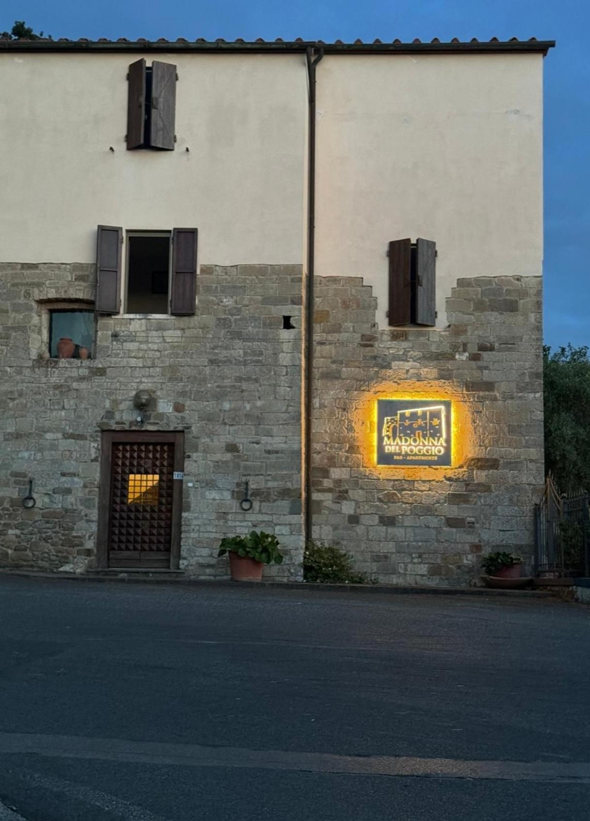 스카를리노 Madonna Del Poggio Cav 아파트 호텔 외부 사진